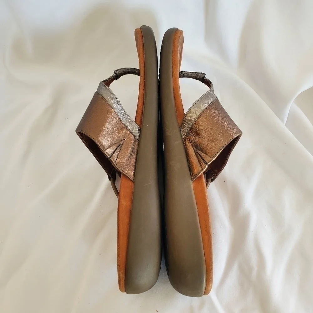 Gentle Souls Metallic Got It Sandals sz 9 - Picture 10 of 11